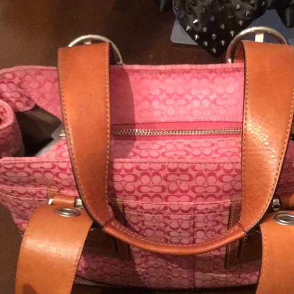 Preloved Coach bag pink canvas and patina leather very structure bag - Picture 5 of 7